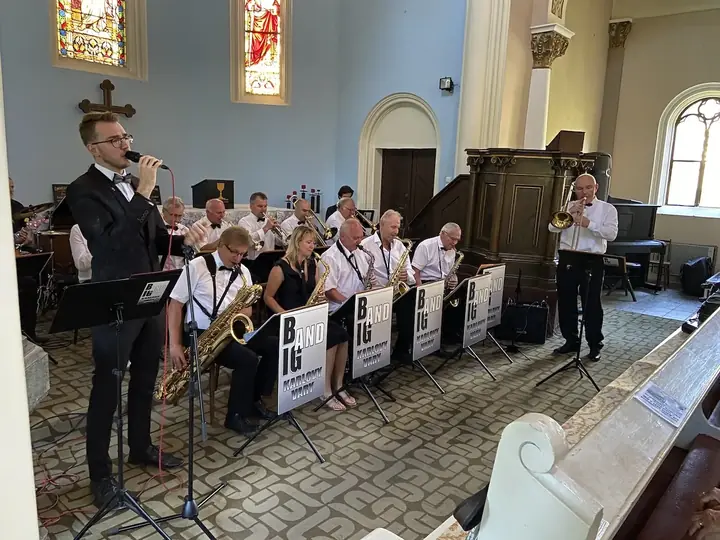 Kirche St. Peter und Paul, Františkovy Lázně — Big Band Karlovy Vary