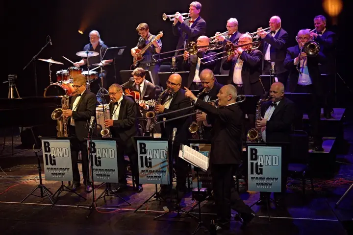 Stadttheater Karlovy Vary — Big Band Karlovy Vary