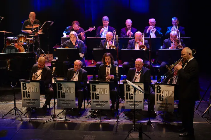 Stadttheater Karlovy Vary — Big Band Karlovy Vary